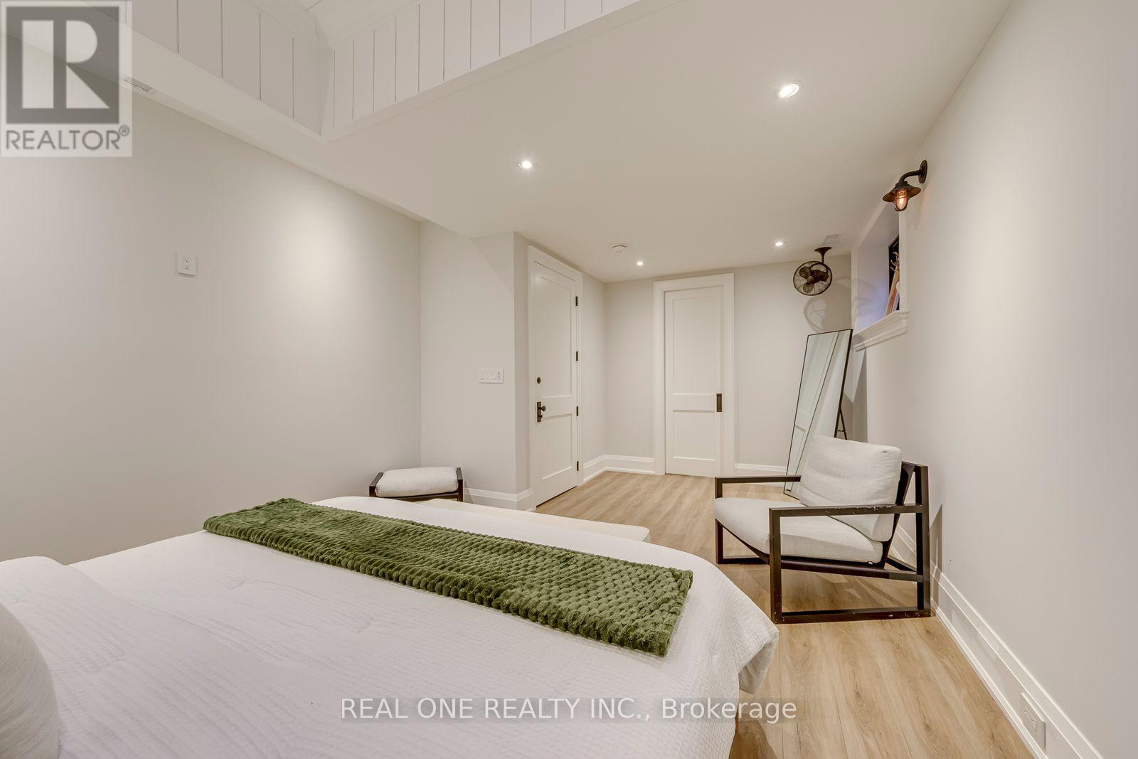 129 Watson Avenue, Oakville (Oo Old Oakville), Ontario  L6J 3T5 - Photo 43 - W14128732