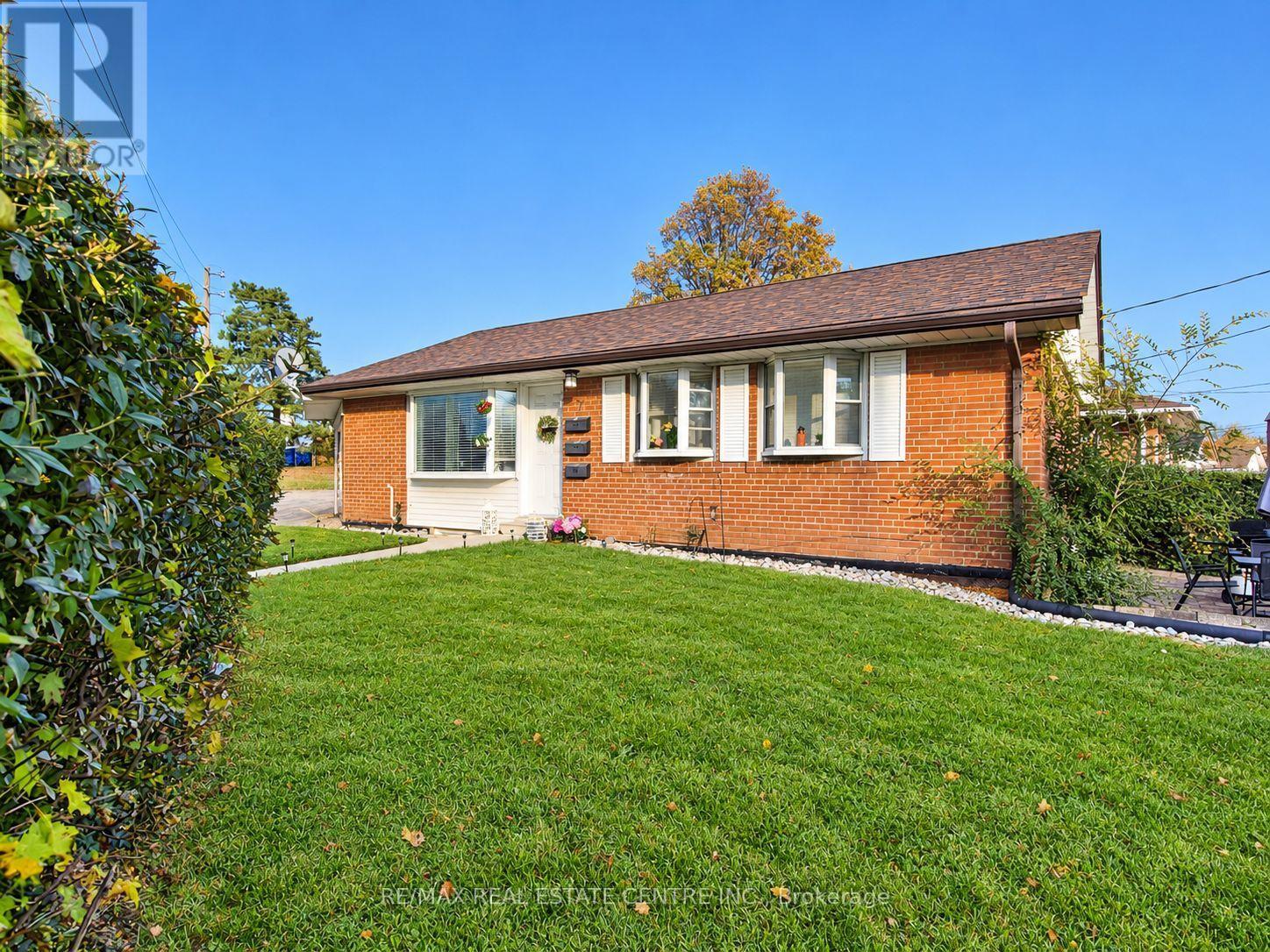 7 REXWAY DRIVE, Halton Hills, Ontario