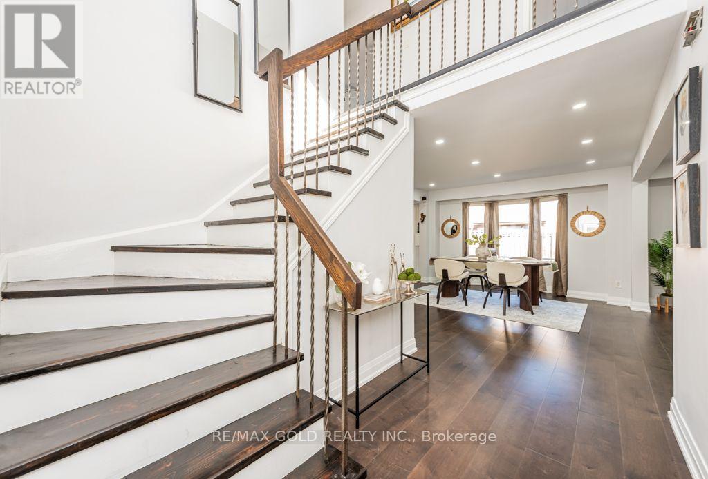 47 Mikado Crescent, Brampton, Ontario  L6S 3R5 - Photo 6 - W14109302