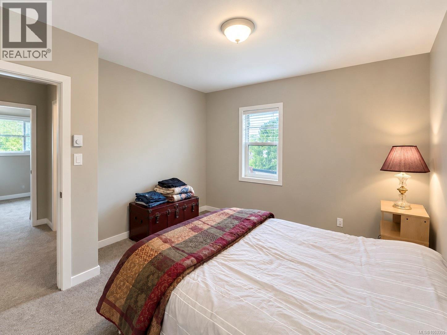 1120 Maple Bay Rd