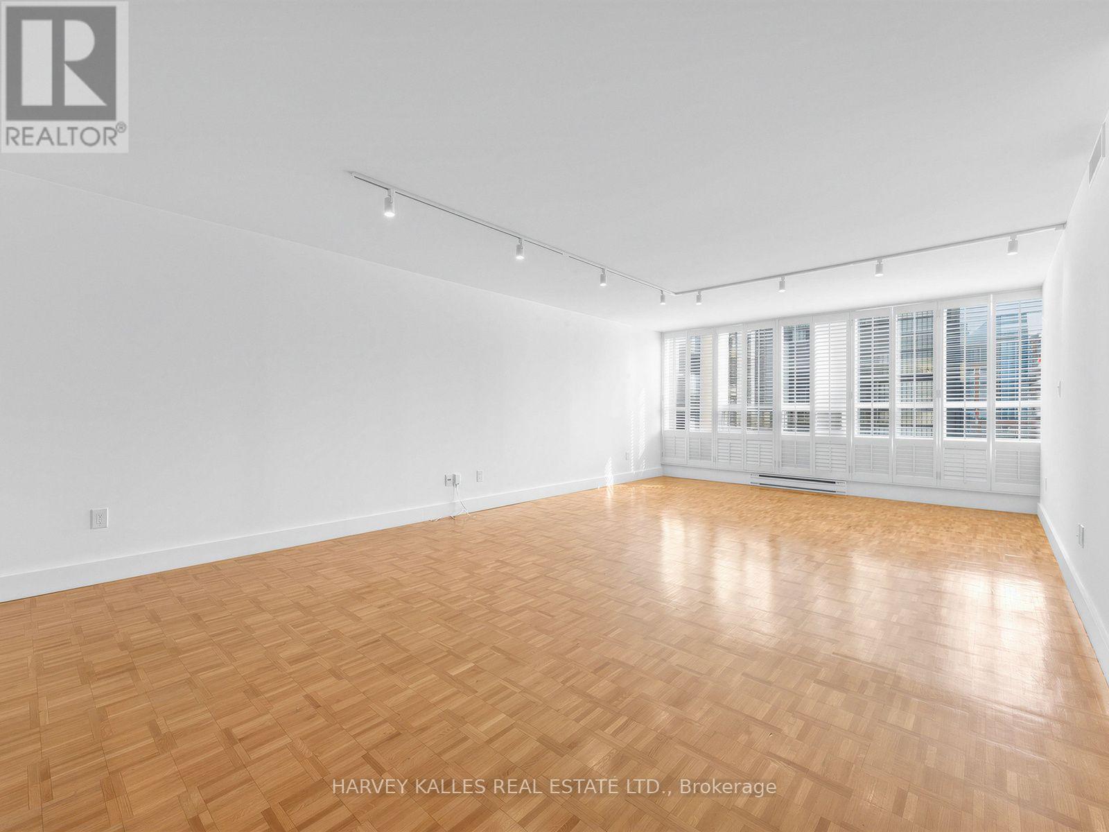 802 - 71 Charles Street E, Toronto, Ontario  M4Y 2T3 - Photo 11 - C14128308