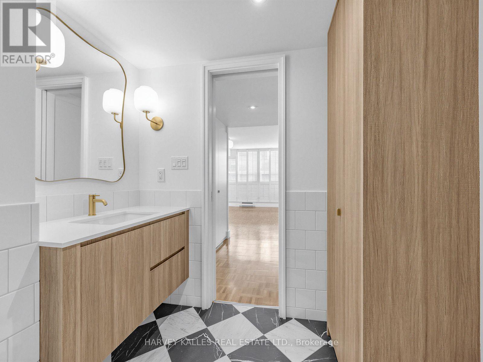 802 - 71 Charles Street E, Toronto, Ontario  M4Y 2T3 - Photo 15 - C14128308