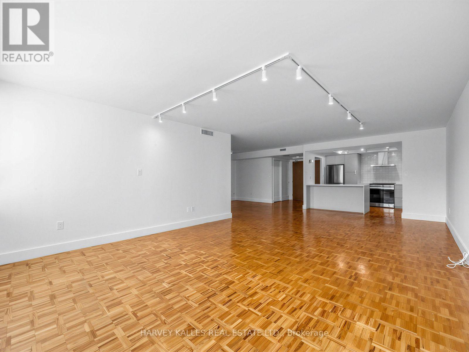 802 - 71 Charles Street E, Toronto, Ontario  M4Y 2T3 - Photo 9 - C14128308
