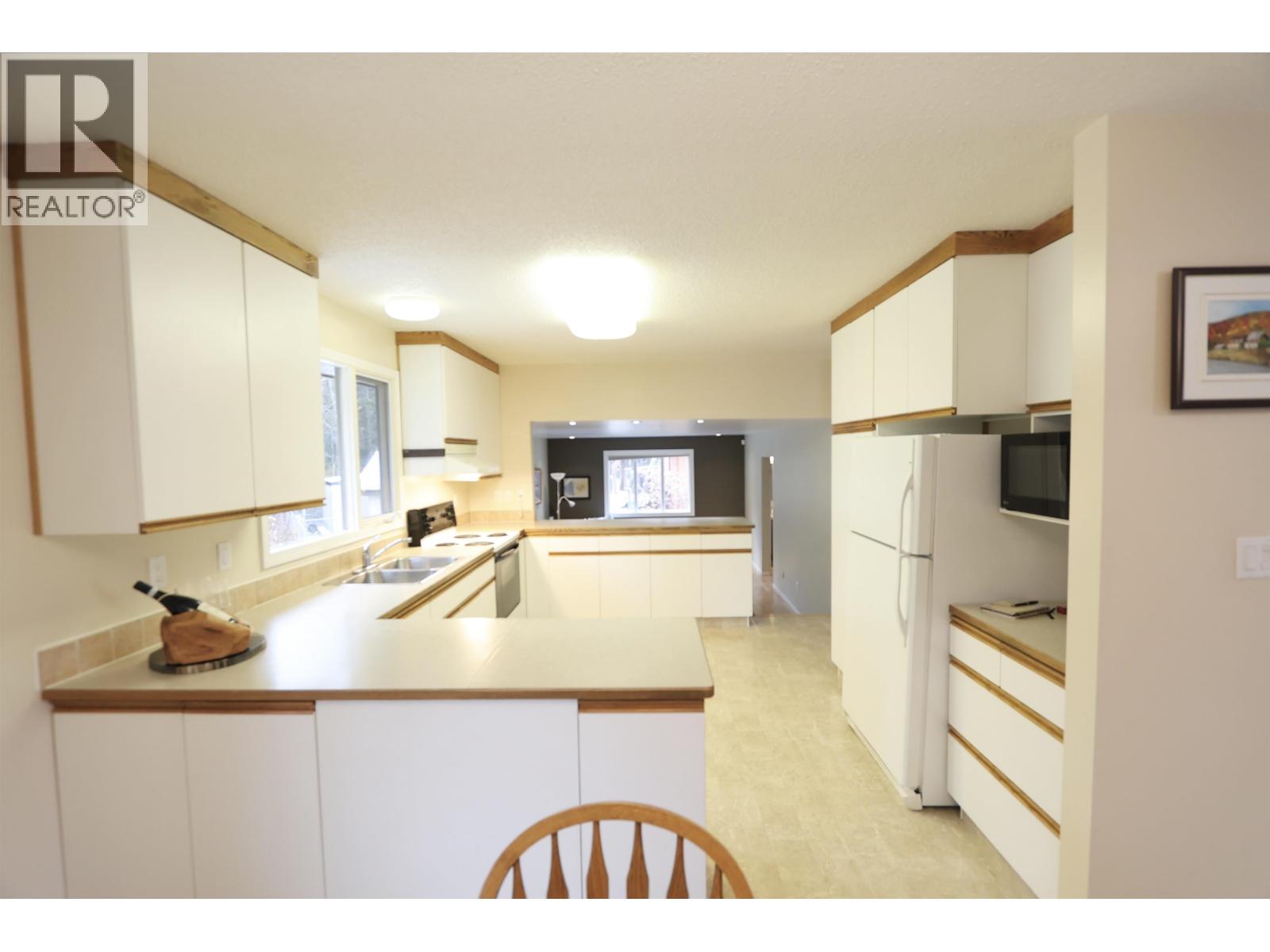 7700 St Mark Crescent, Prince George, British Columbia  V2N 4B8 - Photo 10 - R3179558