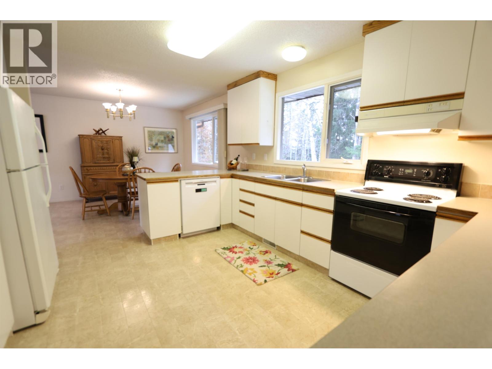 7700 St Mark Crescent, Prince George, British Columbia  V2N 4B8 - Photo 11 - R3179558
