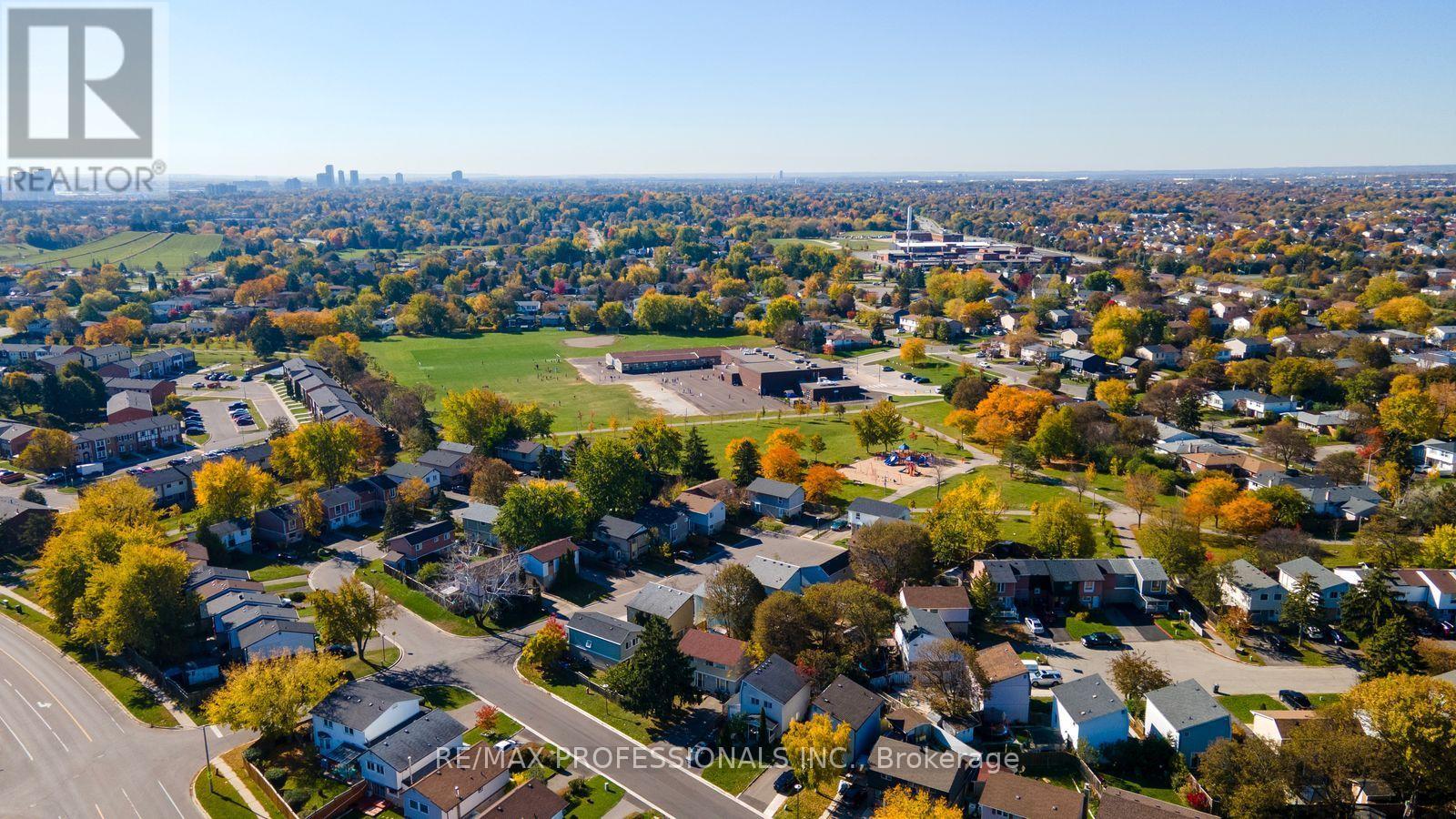 11 Grand Rapids Square, Brampton, Ontario  L6S 2H9 - Photo 42 - W14126122