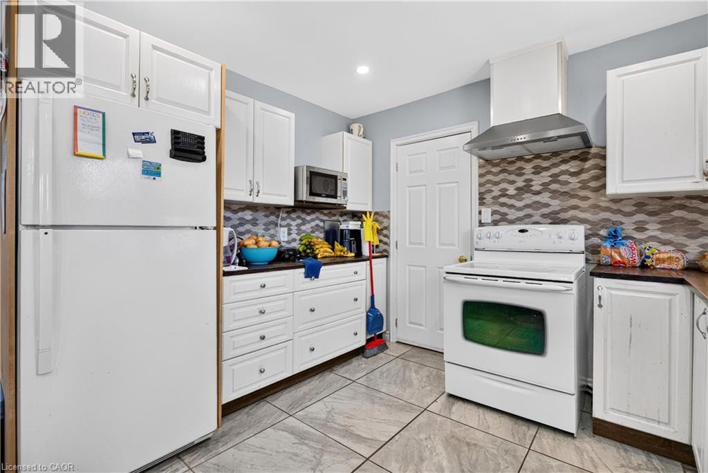 4961 Armoury Street, Niagara Falls, Ontario  L2E 1T3 - Photo 17 - 40874646