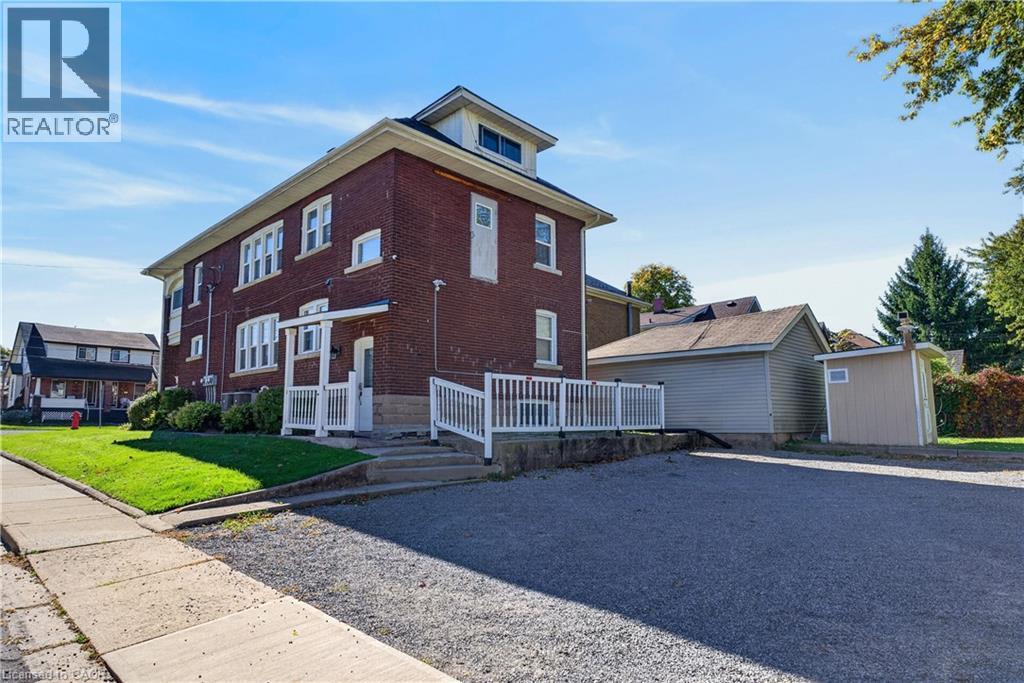 4961 Armoury Street, Niagara Falls, Ontario  L2E 1T3 - Photo 5 - 40874646