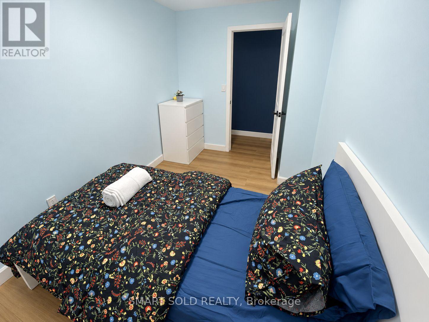 42 Arnold Avenue, Toronto (Regent Park), Ontario  M5A 3B2 - Photo 26 - C14128762