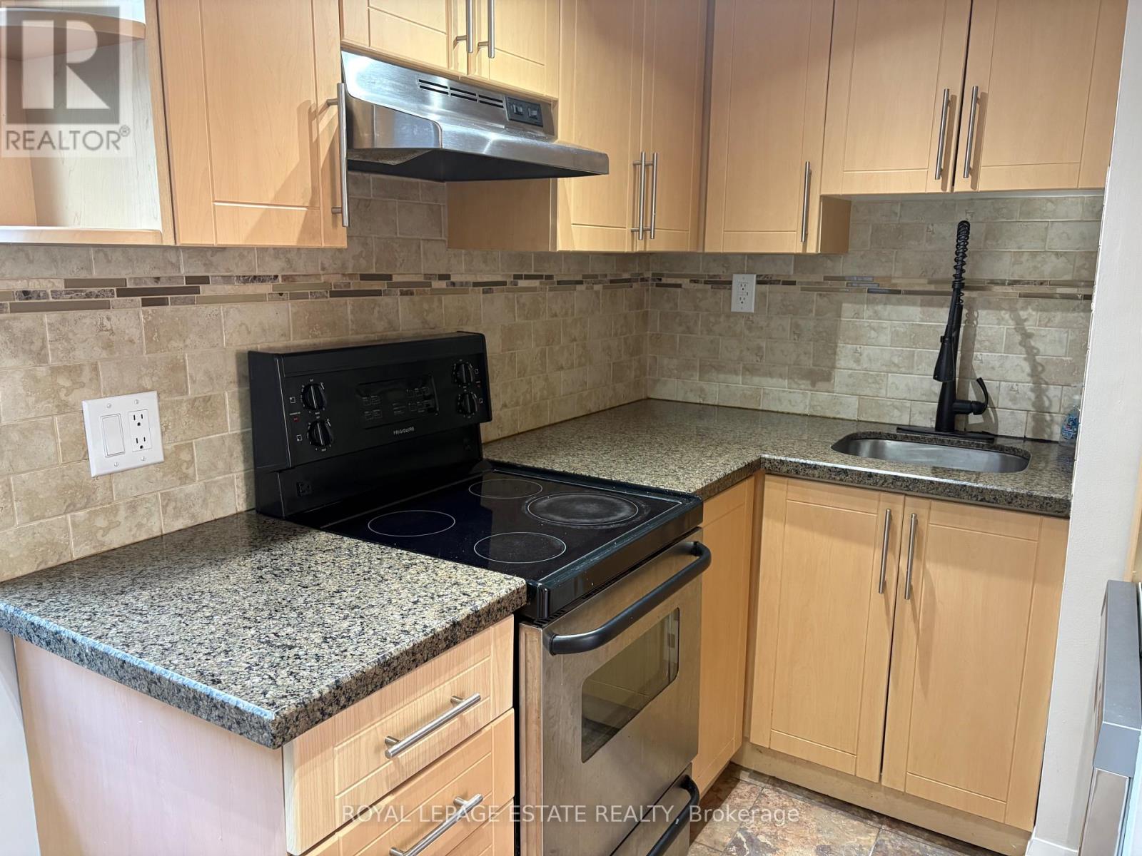 6 - 15 Violet Avenue, Toronto (The Beaches), Ontario  M4E 1A9 - Photo 10 - E14128968
