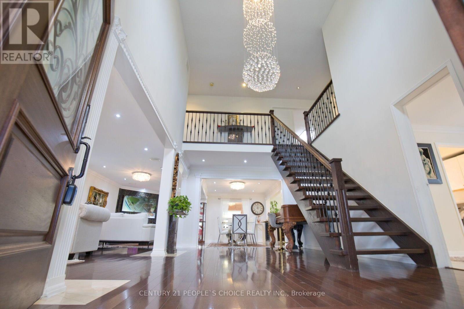 59 Yorkland Street, Richmond Hill (Devonsleigh), Ontario  L4C 9Z4 - Photo 3 - N14128918