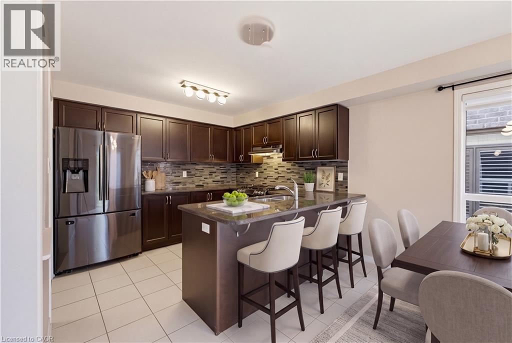 118 Thomas Avenue, Brantford, Ontario  N3S 7V4 - Photo 4 - 40873183