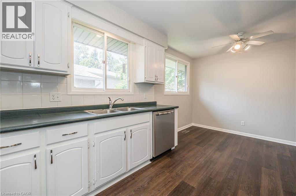 328 Breezewood Crescent Unit# Upper, Waterloo, Ontario  N2L 5K5 - Photo 18 - 40874852