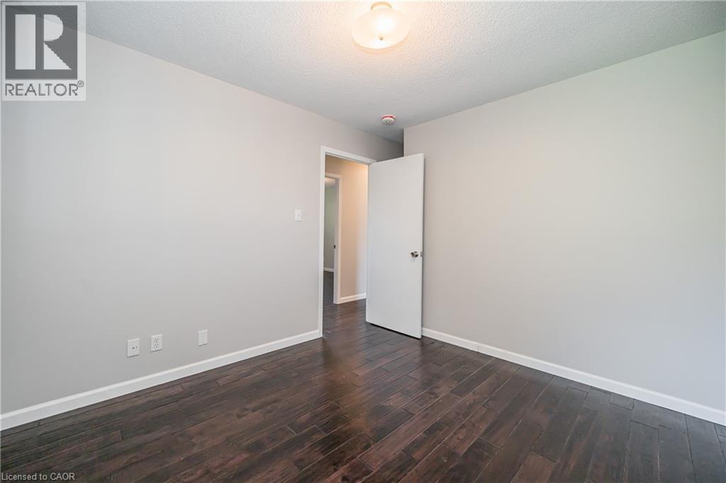 328 Breezewood Crescent Unit# Upper, Waterloo, Ontario  N2L 5K5 - Photo 22 - 40874852