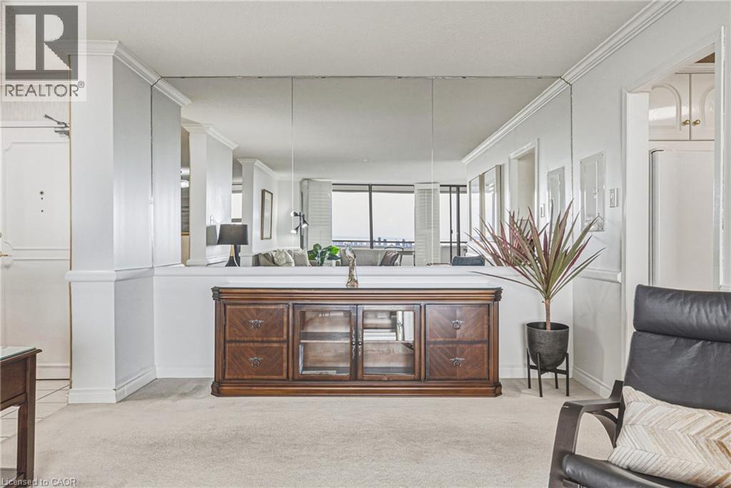 2055 Upper Middle Road Unit# 1005, Burlington, Ontario  L7P 3P4 - Photo 8 - 40874863