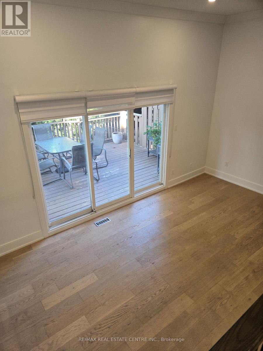 2274 Marine Drive, Oakville, Ontario  L6L 1C1 - Photo 7 - W14128880