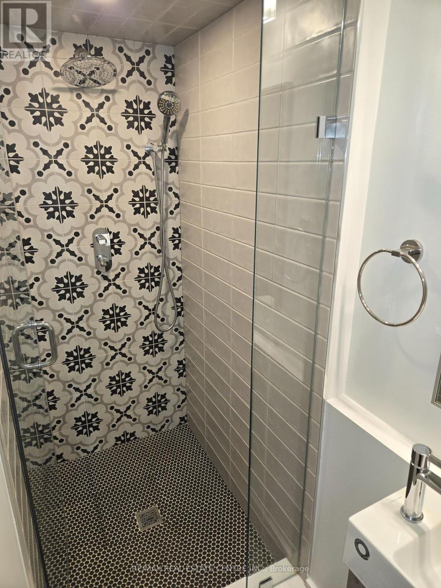 2274 Marine Drive, Oakville, Ontario  L6L 1C1 - Photo 9 - W14128880