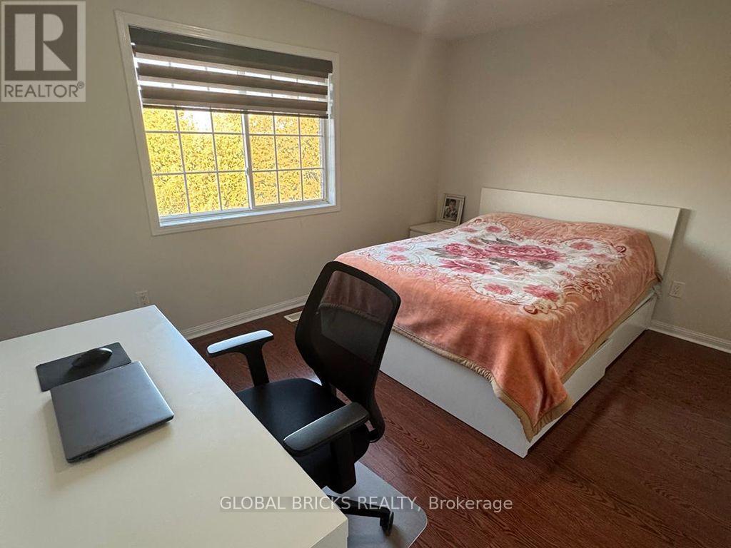 42 Bayhampton Drive, Brampton, Ontario  L6P 2S7 - Photo 5 - W14128940