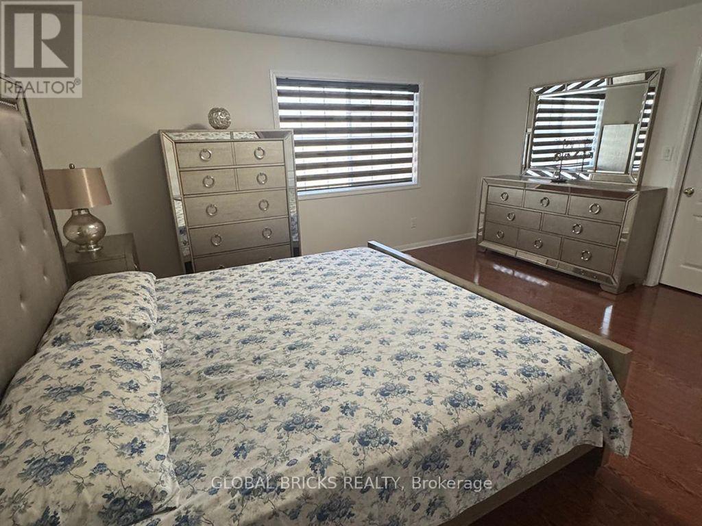 42 Bayhampton Drive, Brampton, Ontario  L6P 2S7 - Photo 9 - W14128940