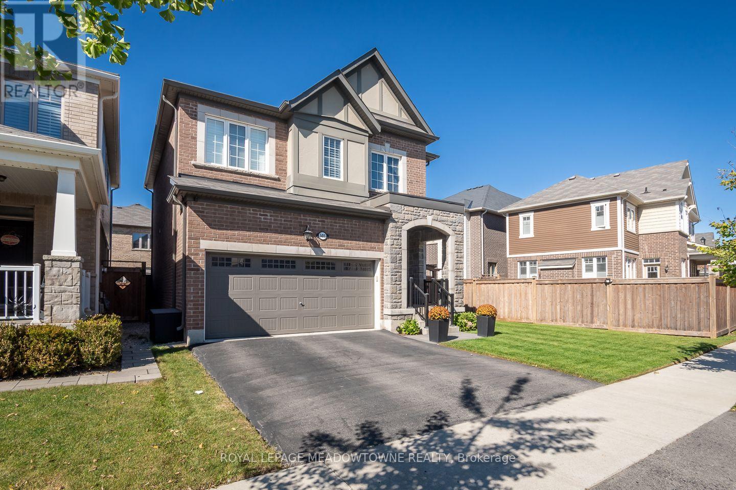 501 Juneberry Court, Milton, Ontario  L9E 1M7 - Photo 2 - W14128980