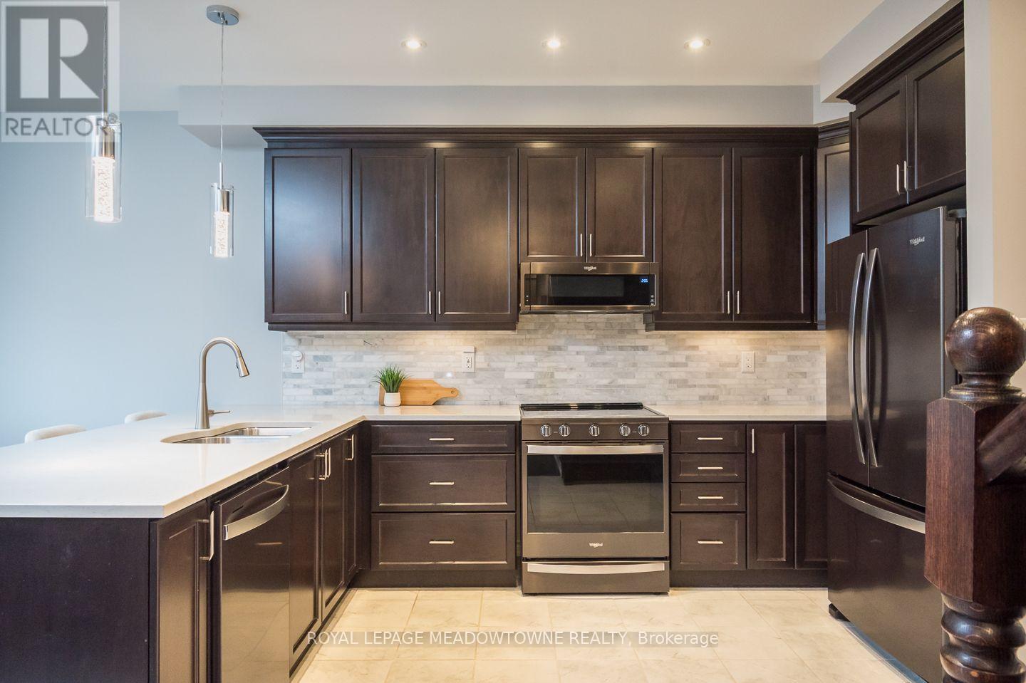 501 Juneberry Court, Milton, Ontario  L9E 1M7 - Photo 8 - W14128980