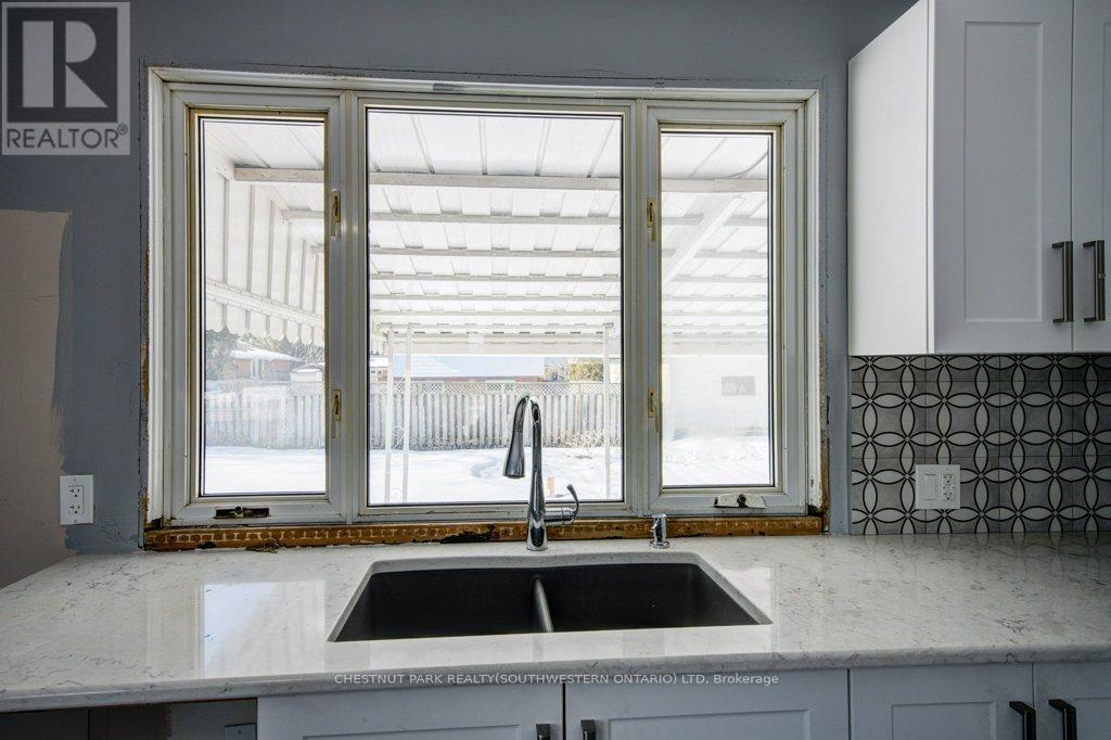 243 King Street E, Ingersoll, Ontario  N5C 1H4 - Photo 10 - X14128982