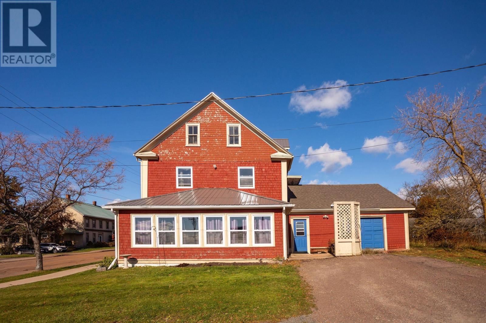4 Kent Street, Georgetown, Prince Edward Island  C0A 1L0 - Photo 3 - 202626932