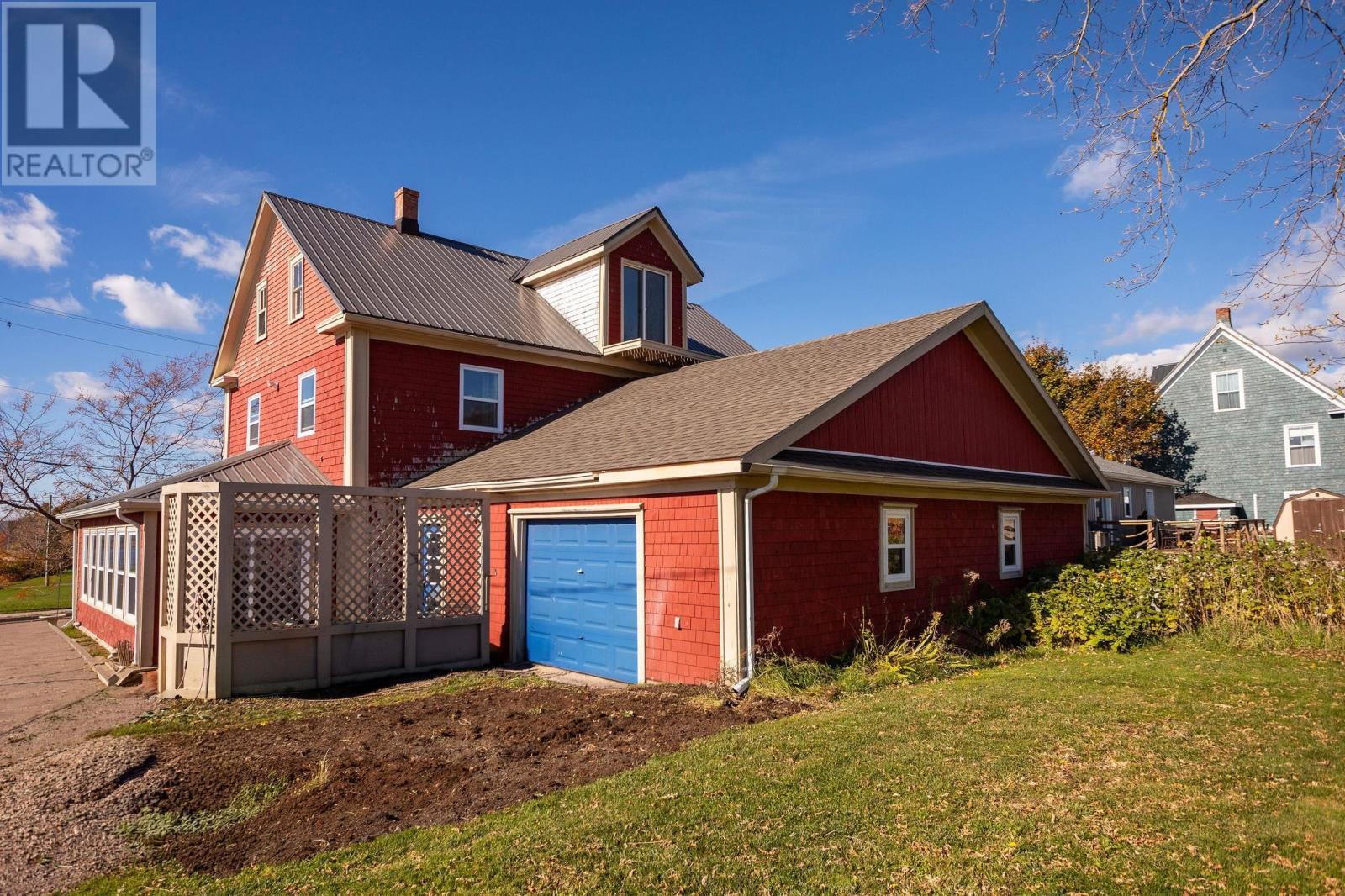 4 Kent Street, Georgetown, Prince Edward Island  C0A 1L0 - Photo 5 - 202626932