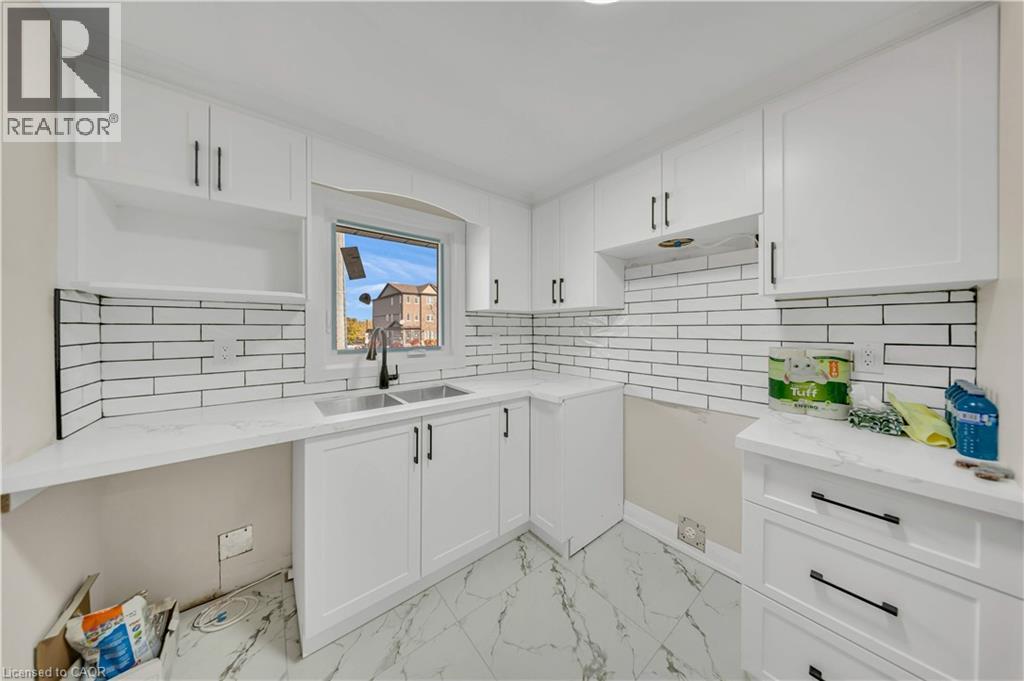 797 Doon Village Road, Kitchener, Ontario  N2P 1A1 - Photo 12 - 40874929