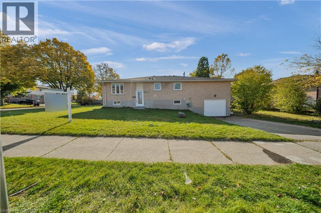 797 Doon Village Road, Kitchener, Ontario  N2P 1A1 - Photo 1 - 40874929