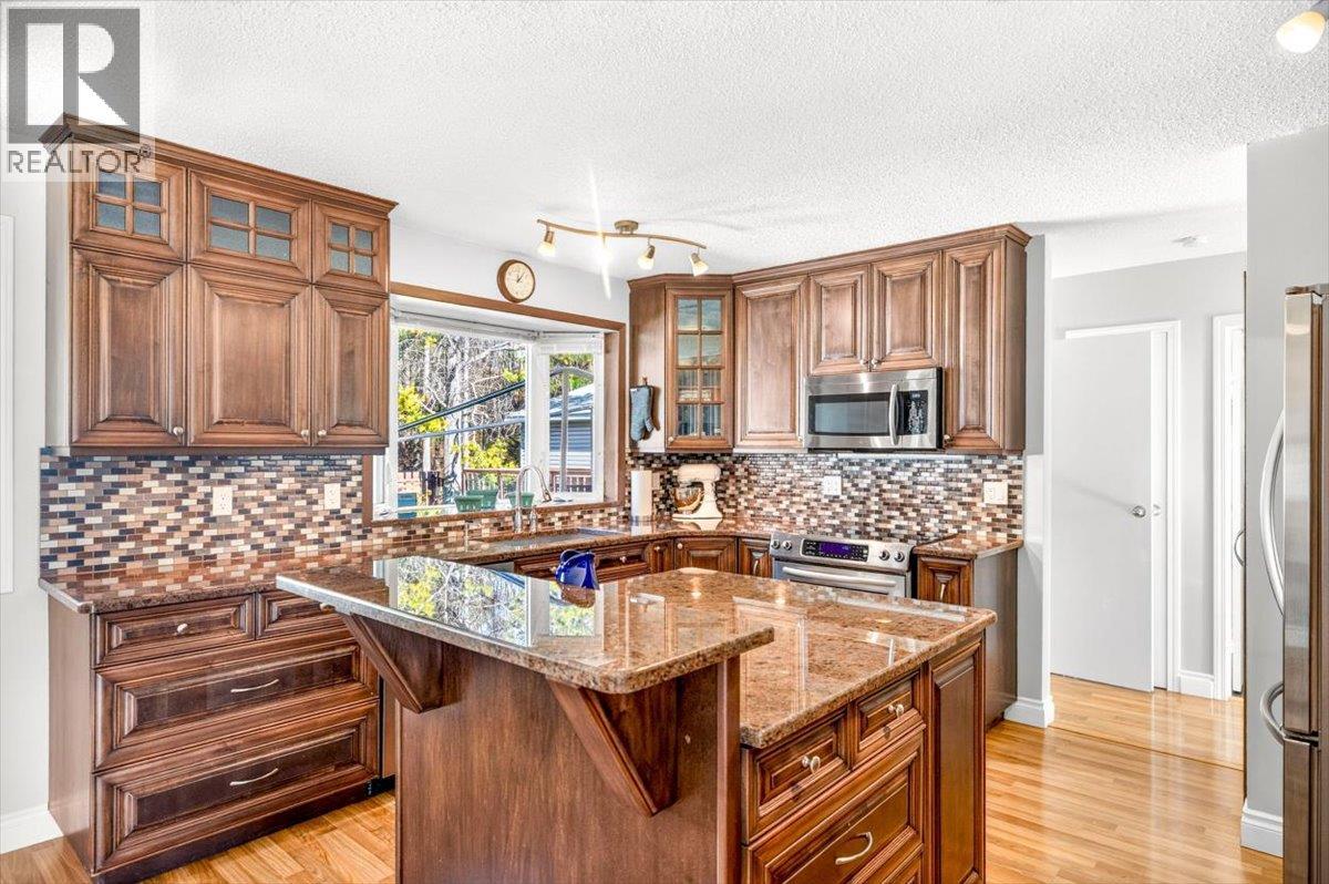 315 Western Larch Crescent, Sparwood, British Columbia  V0B 2G0 - Photo 11 - 10404172