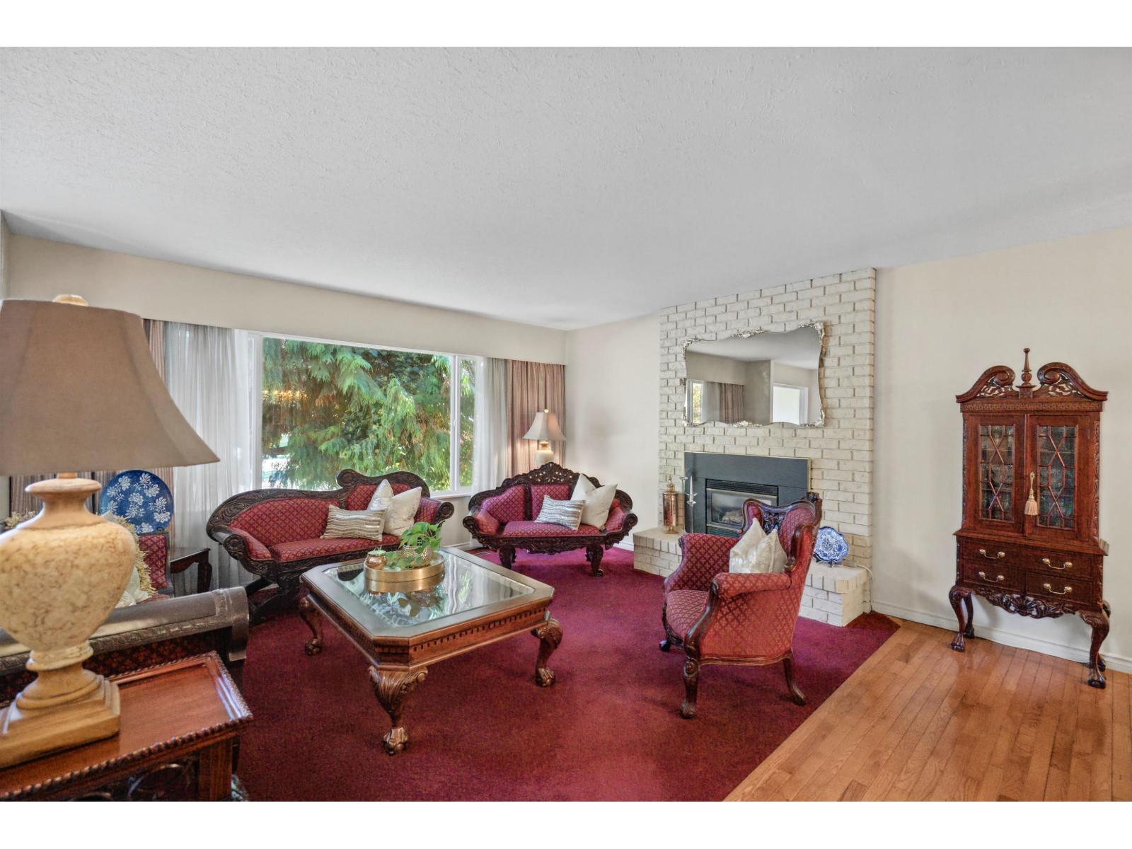 2071 Guilford Drive, Abbotsford, British Columbia  V2S 5K5 - Photo 4 - R3178554