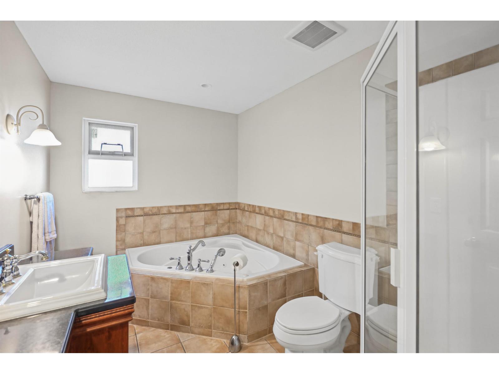 2071 Guilford Drive, Abbotsford, British Columbia  V2S 5K5 - Photo 15 - R3178554