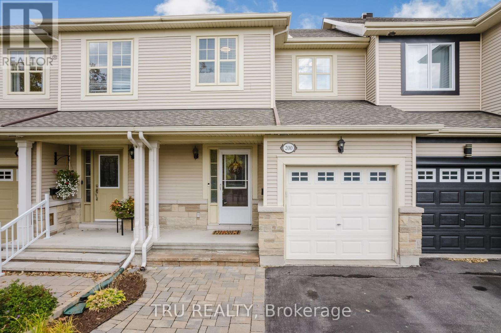 200 Trail Side Circle, Ottawa, Ontario  K4A 5B4 - Photo 1 - X14129026
