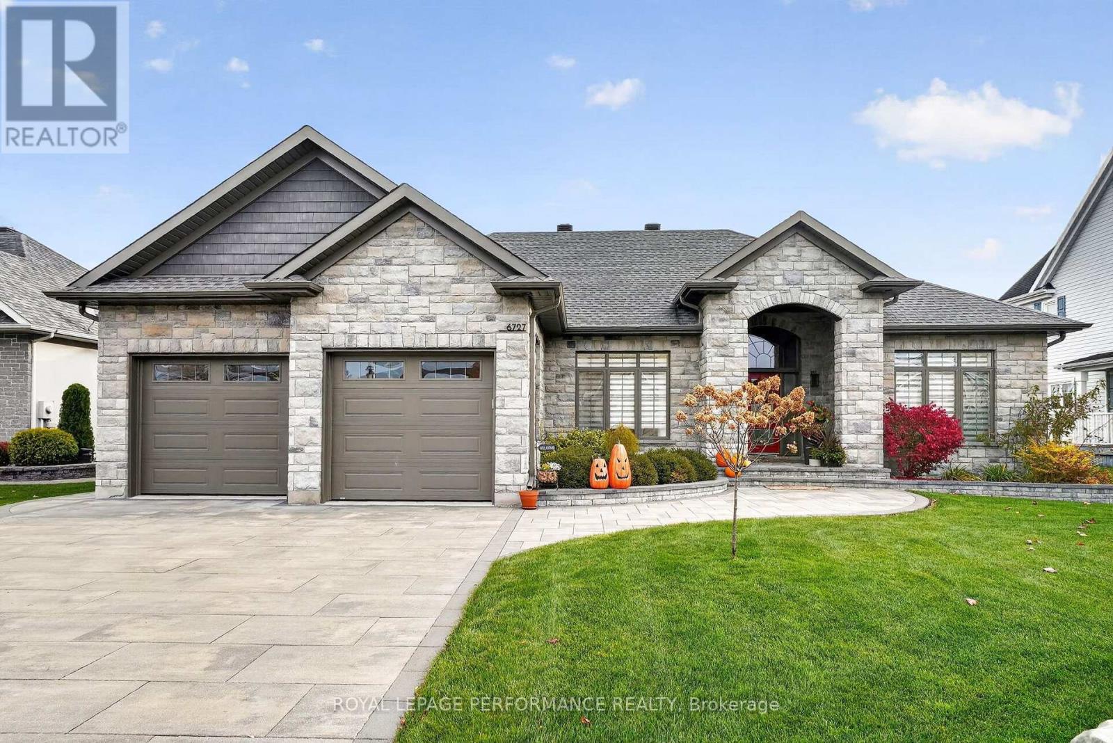 6727 Yacht Boulevard, South Glengarry, Ontario K6H 7N9 - Photo 2 - X14128992
