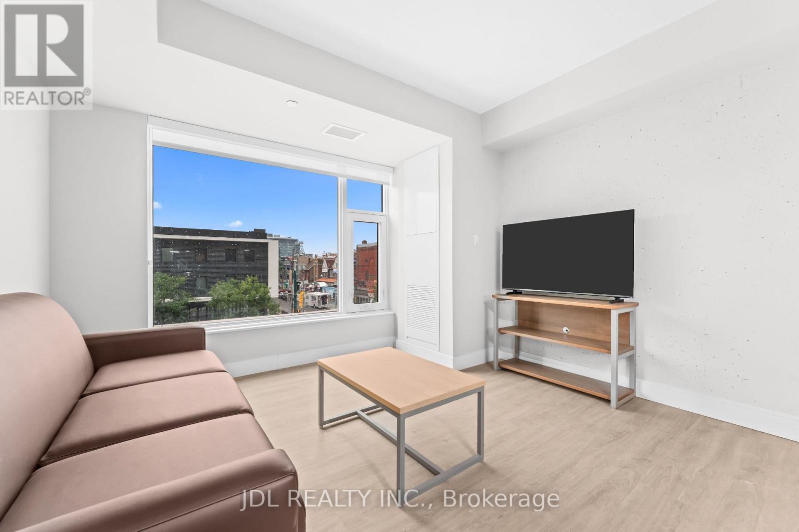 501 - 140 D'arcy Street, Toronto, Ontario  M5T 0G5 - Photo 14 - C14129002