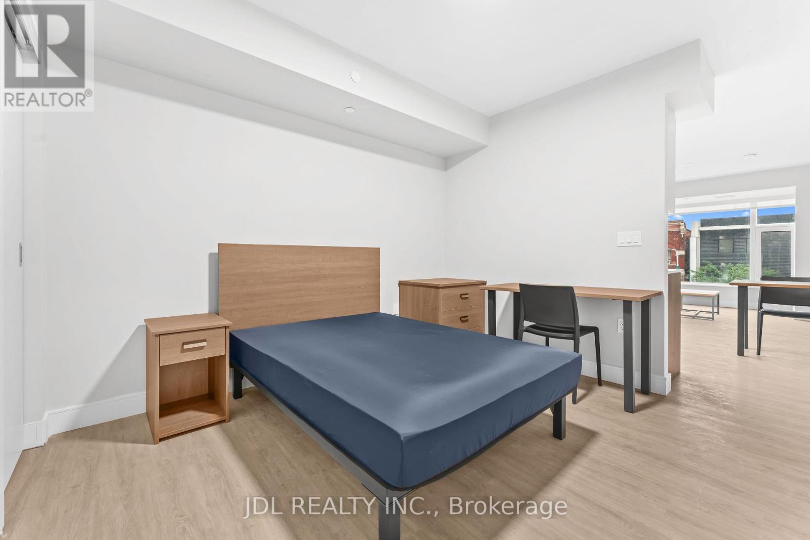 501 - 140 D'arcy Street, Toronto, Ontario  M5T 0G5 - Photo 15 - C14129002
