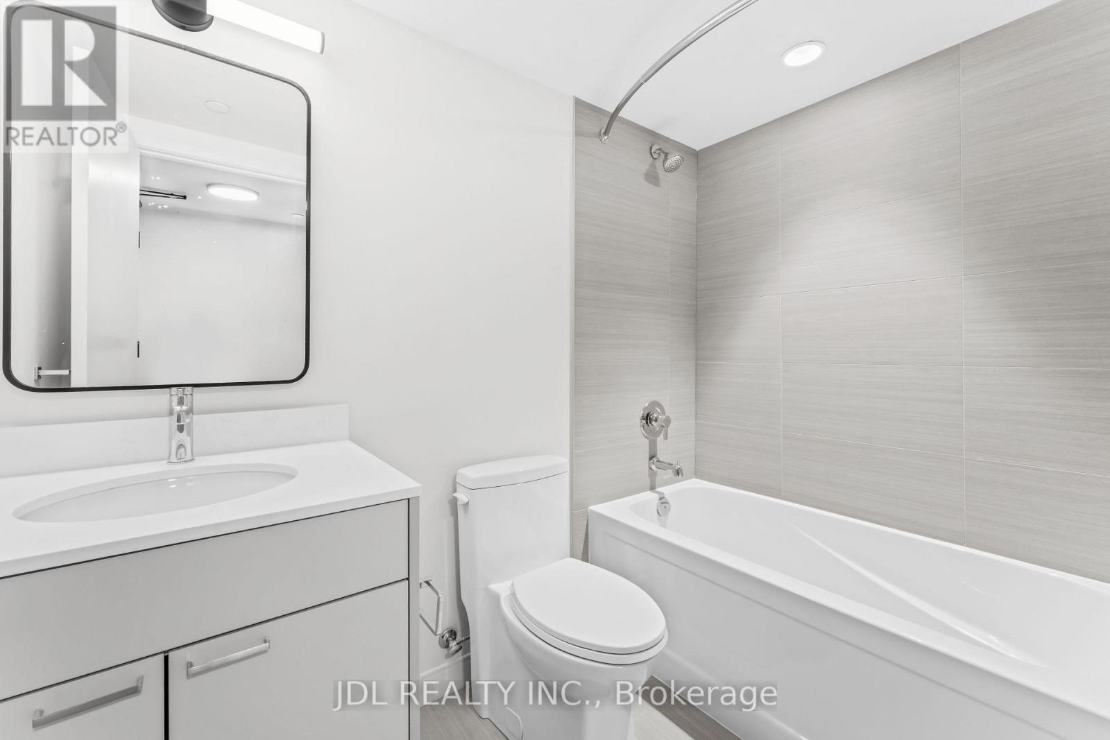 501 - 140 D'arcy Street, Toronto, Ontario  M5T 0G5 - Photo 17 - C14129002