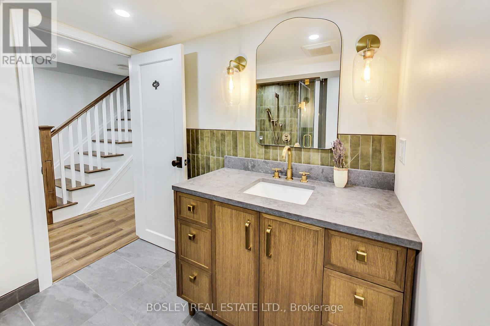 55 Billings Avenue, Toronto, Ontario  M4L 2S3 - Photo 24 - E14129004