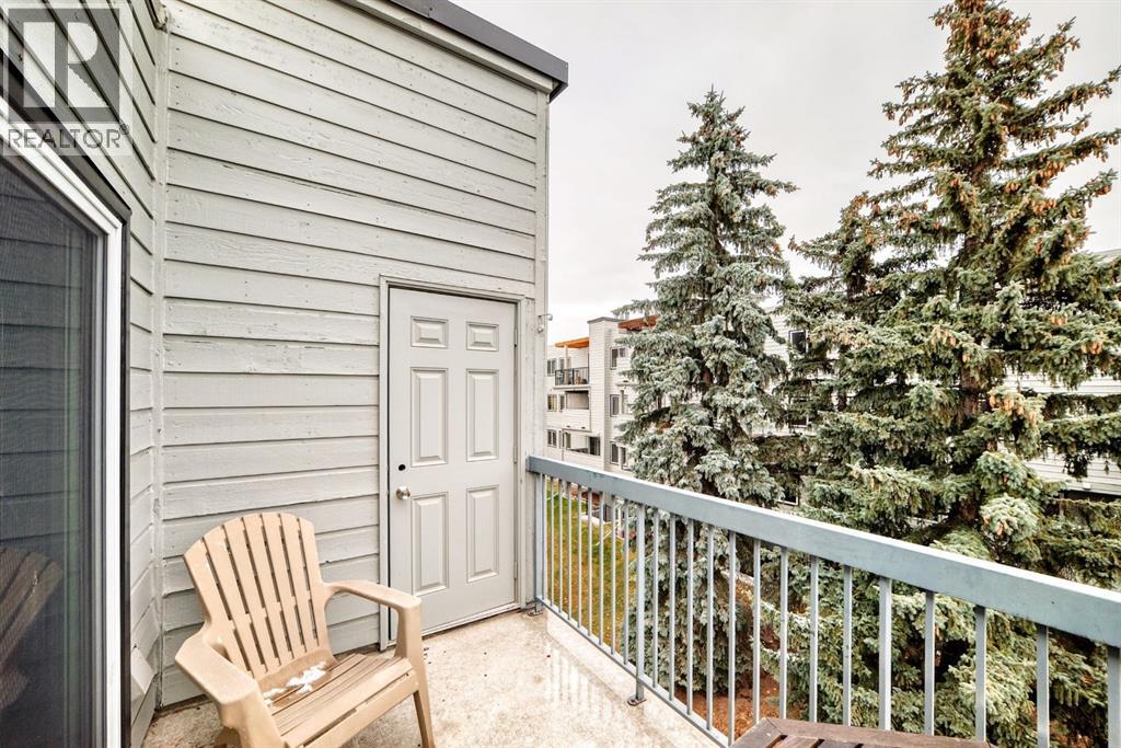 2467, 70 Glamis Drive SW, Calgary, Alberta  T3E 6T6 - Photo 12 - A2355203