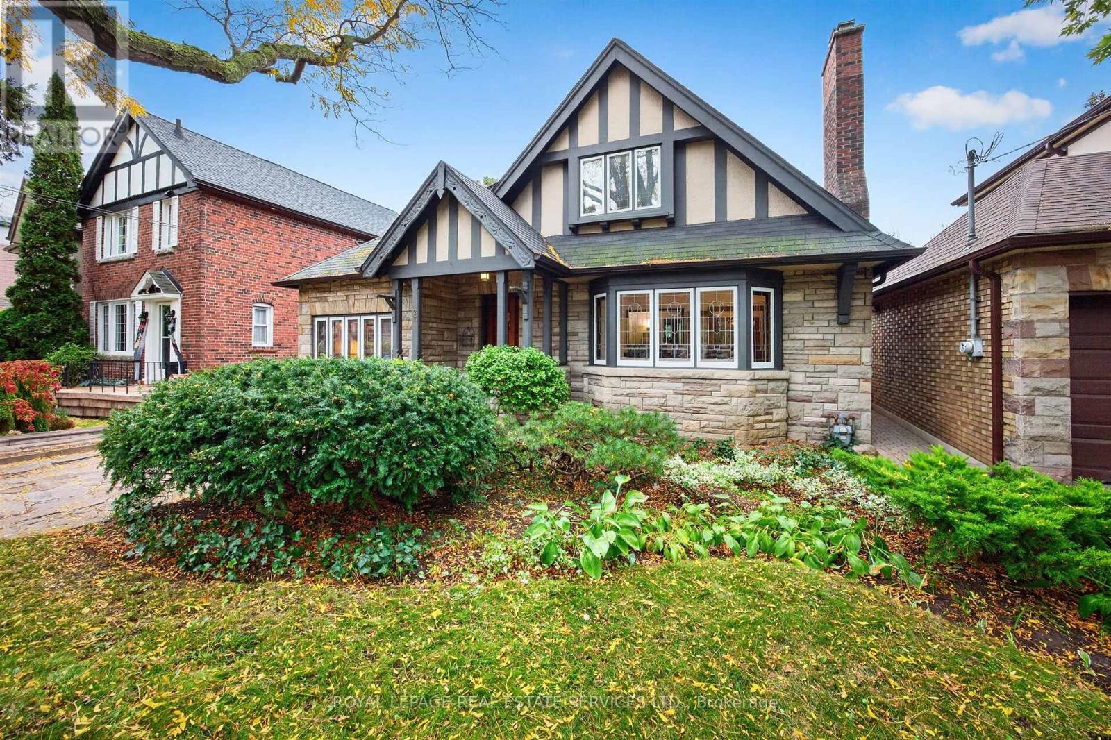 27 VERBENA AVENUE, Toronto, Ontario