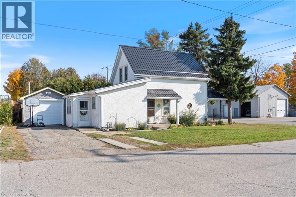 42 Fourth Street, Tillsonburg, Ontario  N4G 1H2 - Photo 3 - 40874869