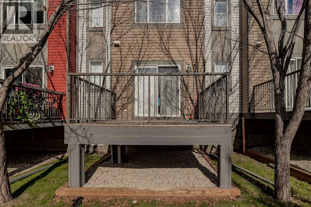 227 Copperpond Row
