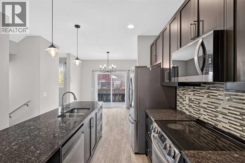 227 Copperpond Row