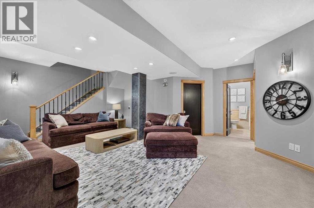 20 Hidden Valley Gardens NW, Calgary, Alberta  T3A 5X3 - Photo 39 - A2354330