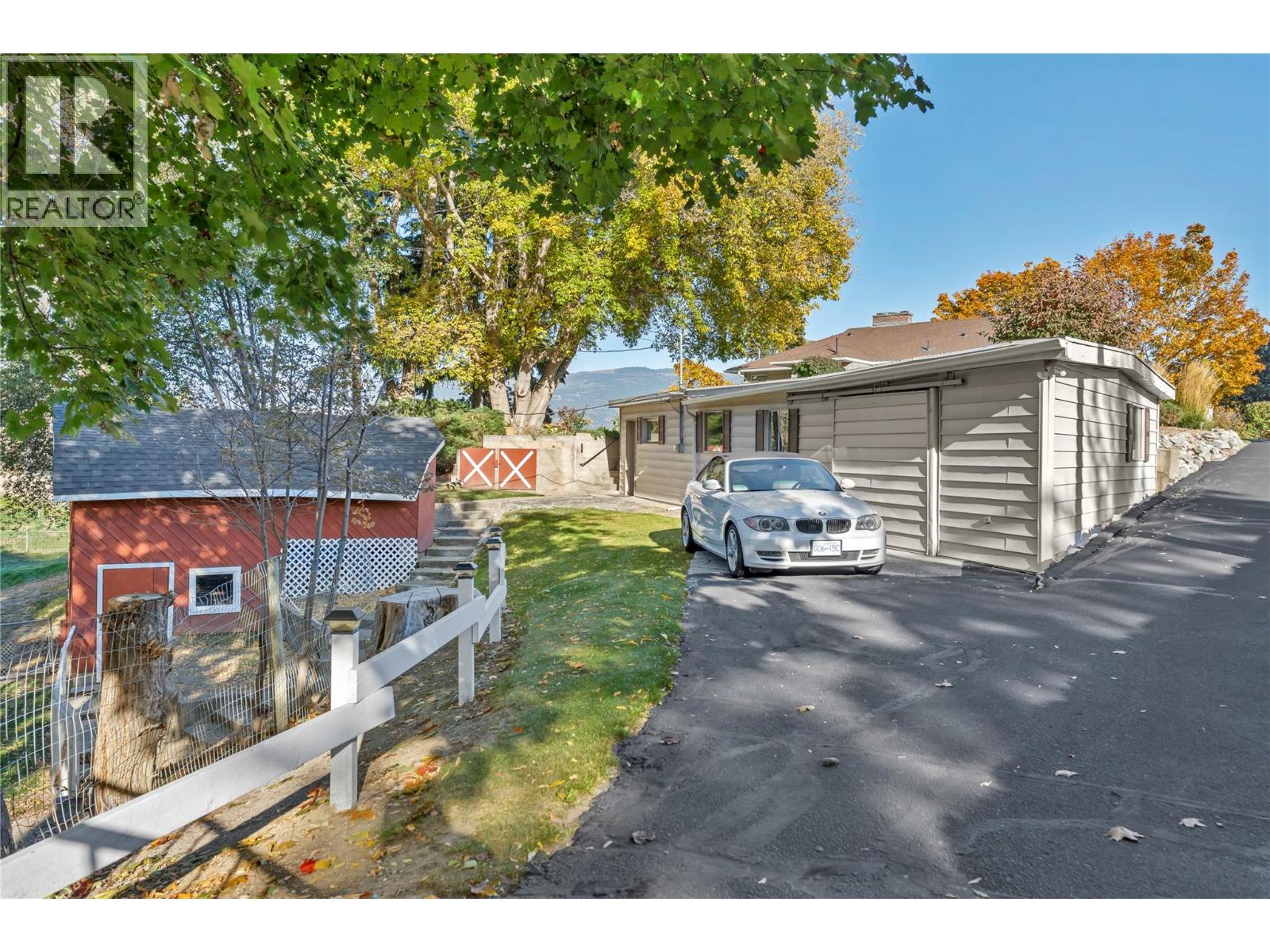 1005 West Bench Drive, Penticton, British Columbia  V2A 8Y4 - Photo 12 - 10404535