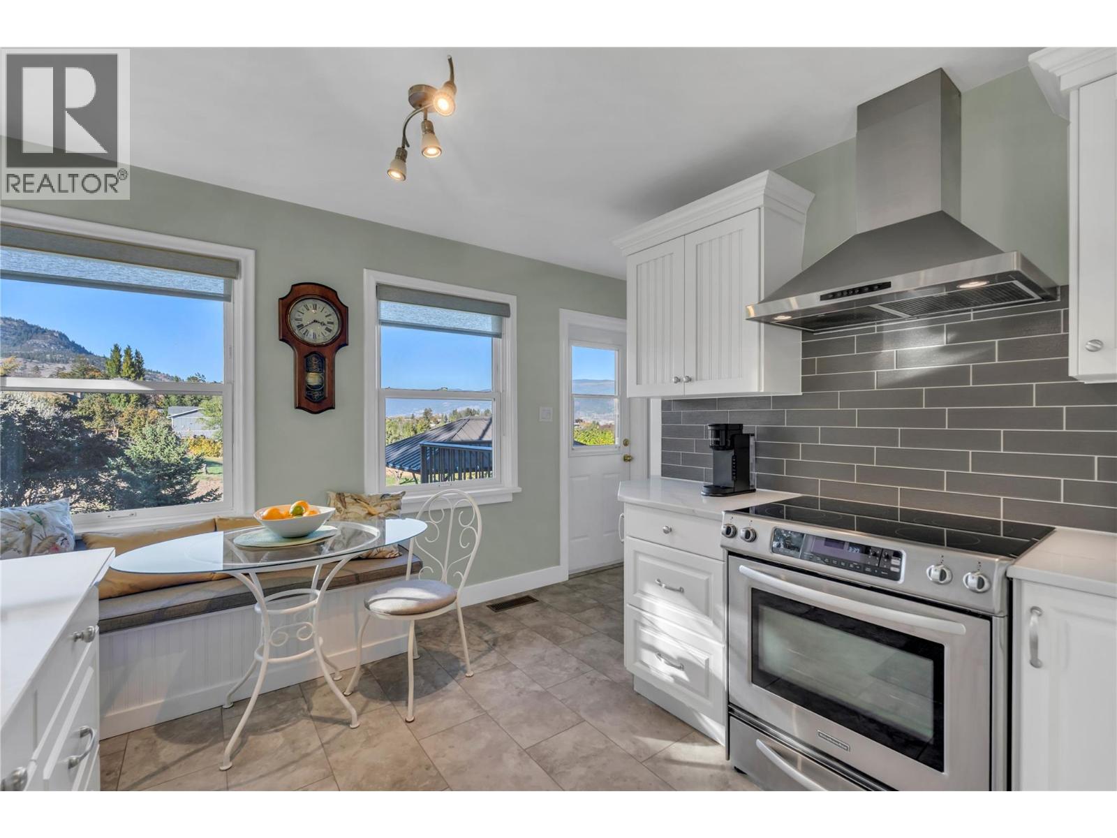 1005 West Bench Drive, Penticton, British Columbia  V2A 8Y4 - Photo 18 - 10404535