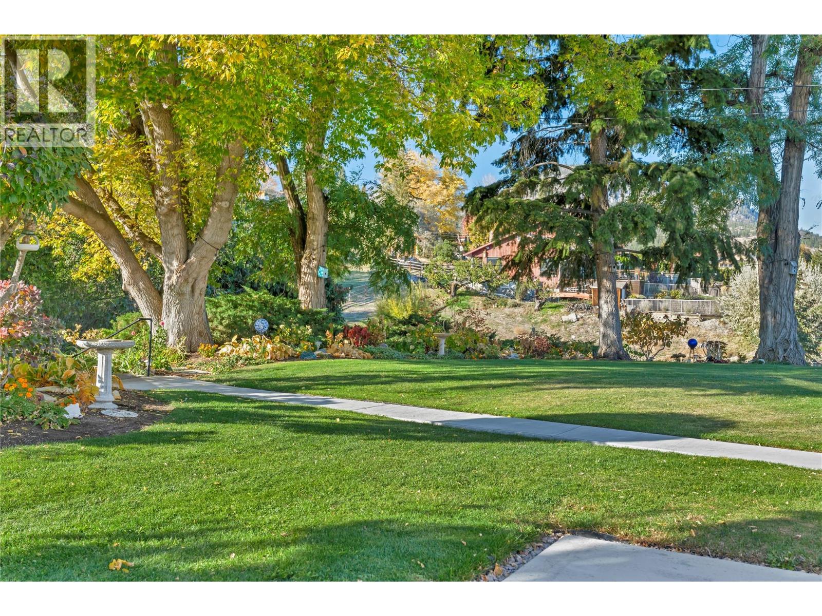 1005 West Bench Drive, Penticton, British Columbia  V2A 8Y4 - Photo 7 - 10404535