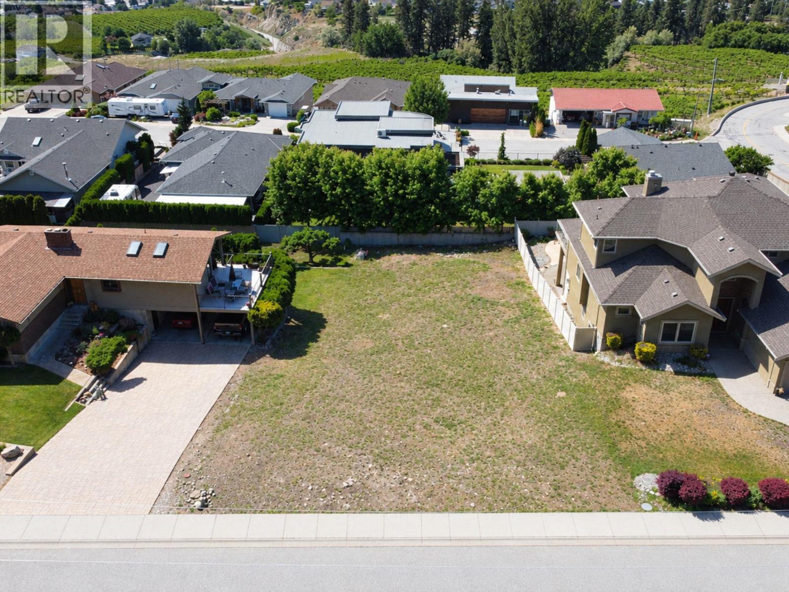 2931 Juniper Drive, Penticton, British Columbia  V2A 7T1 - Photo 4 - 10404585