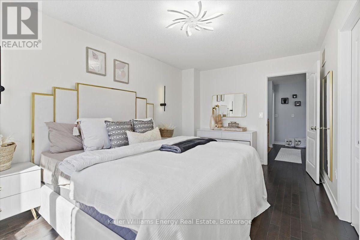 2464 Earl Grey Avenue, Pickering, Ontario  L1X 0B9 - Photo 15 - E14129232